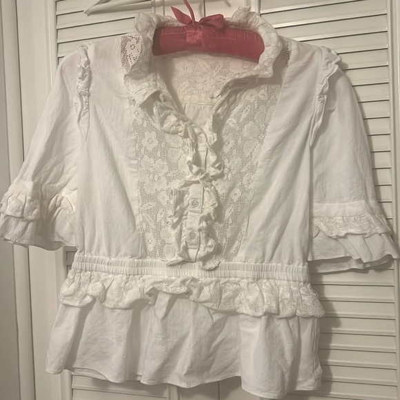 Walter Baker size M ruffle white M petite blouse regencycore - Picture 1 of 8
